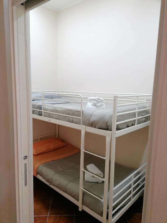 Casa Amelia Bed & Breakfast เนเปิลส์ ภายนอก รูปภาพ